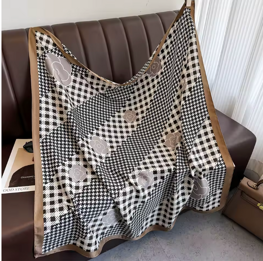 ✨ Pañoleta Clásica Pied de Poule – 90 x 90 cm ✨